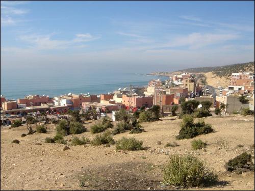 Widok na Taghazout. W tle Anchor Point